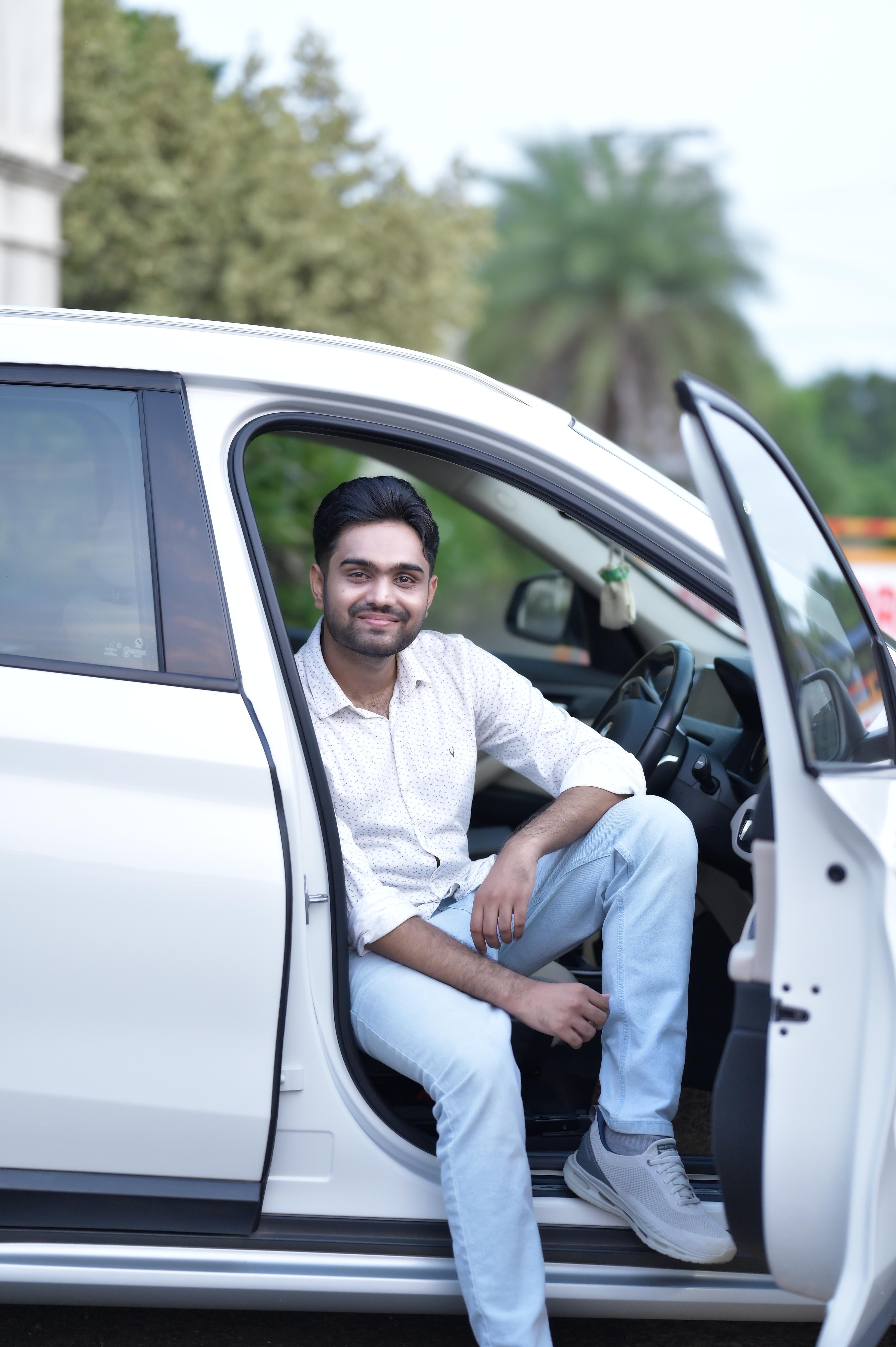 Anshid Full Length Photograph